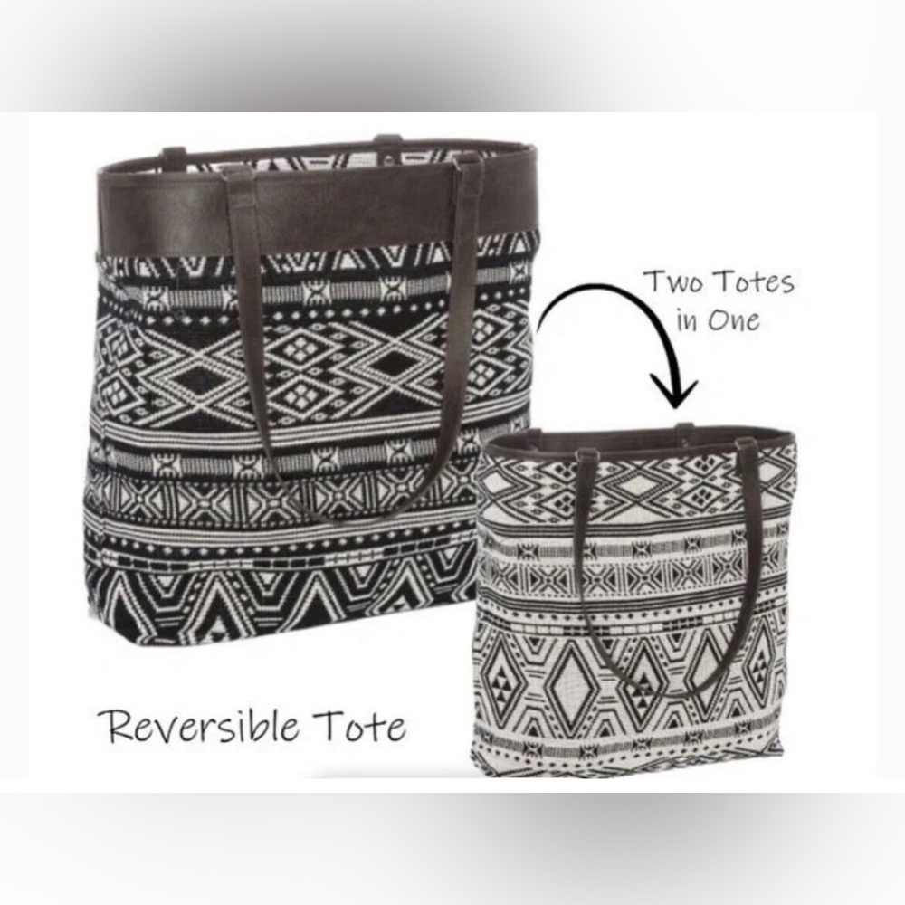 NWT Thirty-One Reversible Tote in Rio Weave